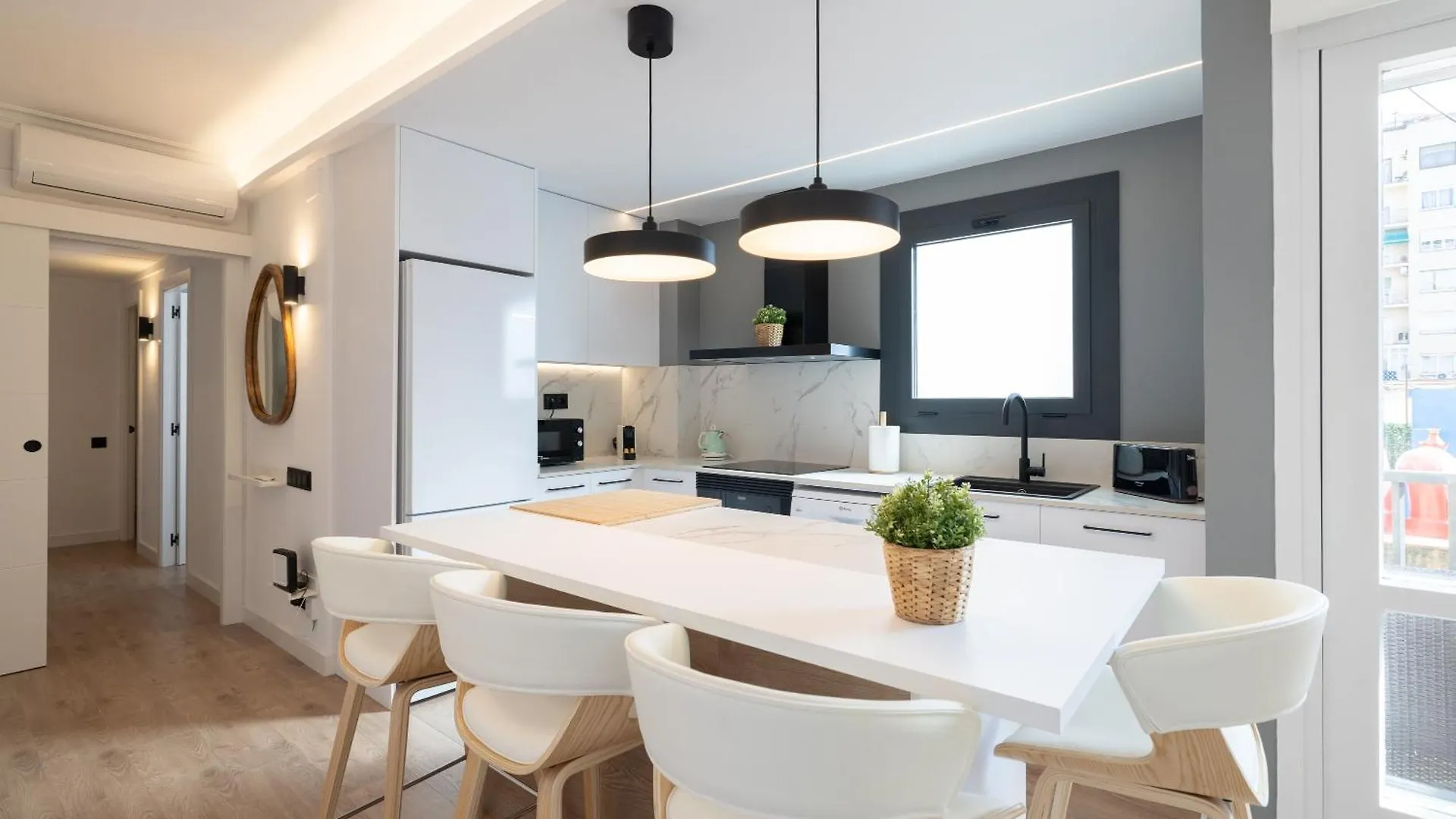 Stay U-Nique Apartments Villarroel II Barcelona