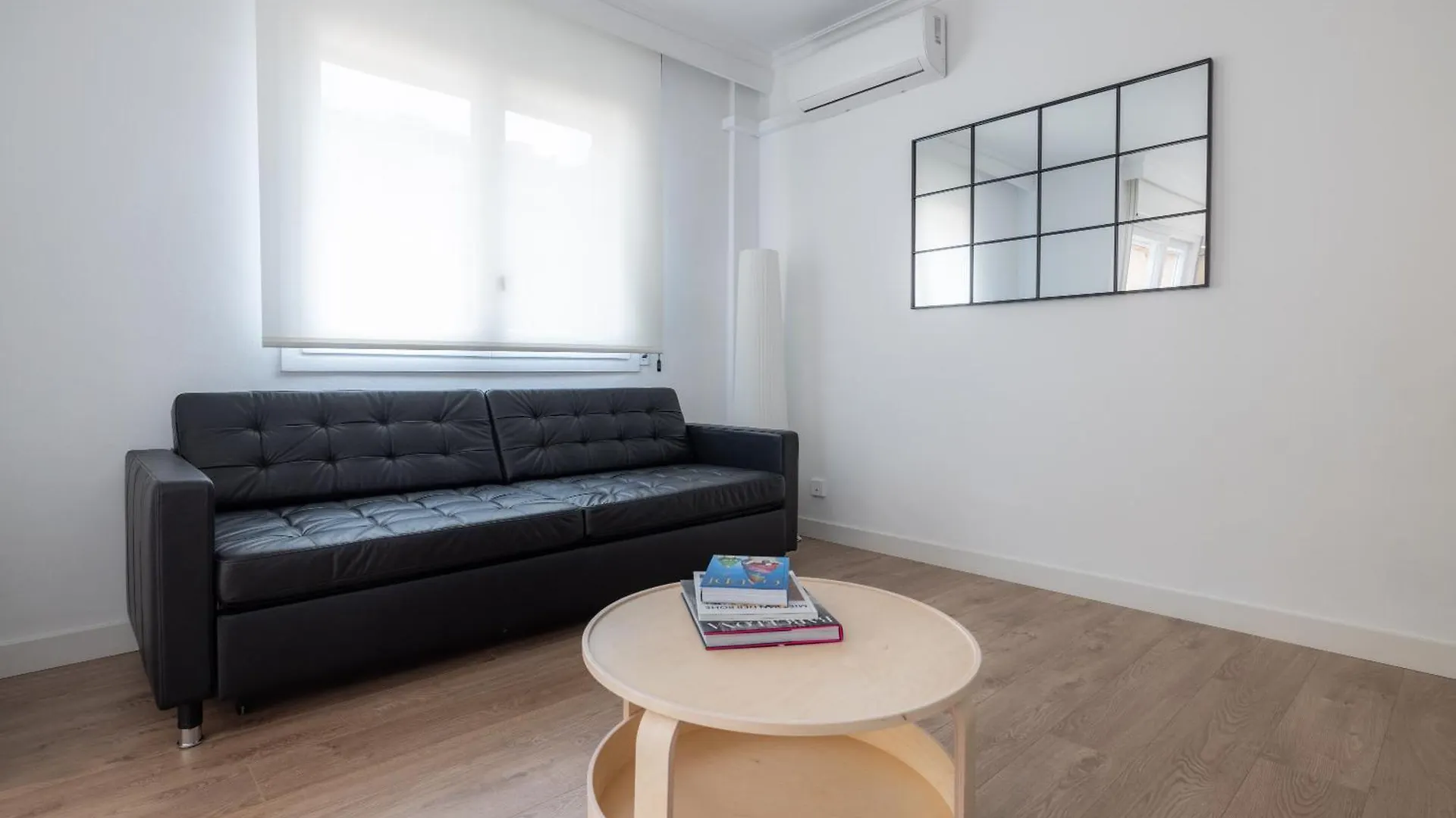 Stay U-Nique Apartments Villarroel II Barcelona