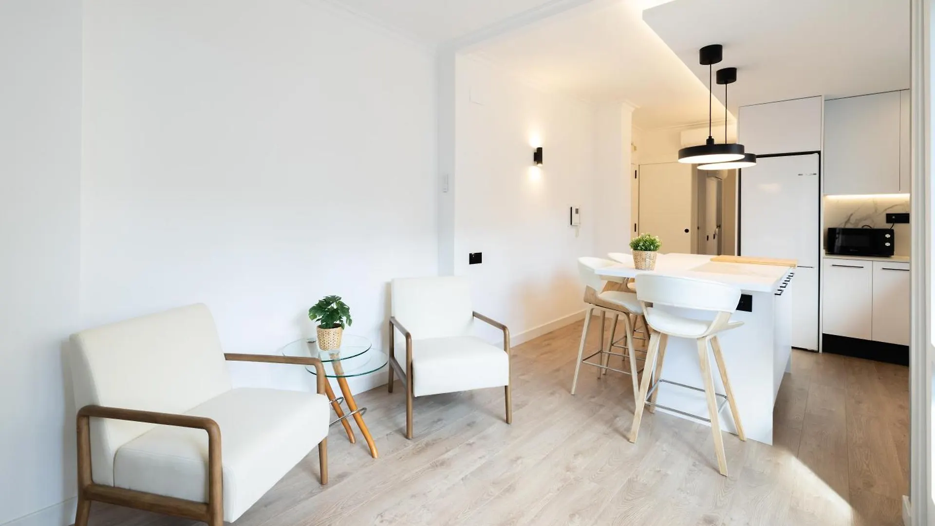 Stay U-Nique Apartments Villarroel II Barselona 0*,