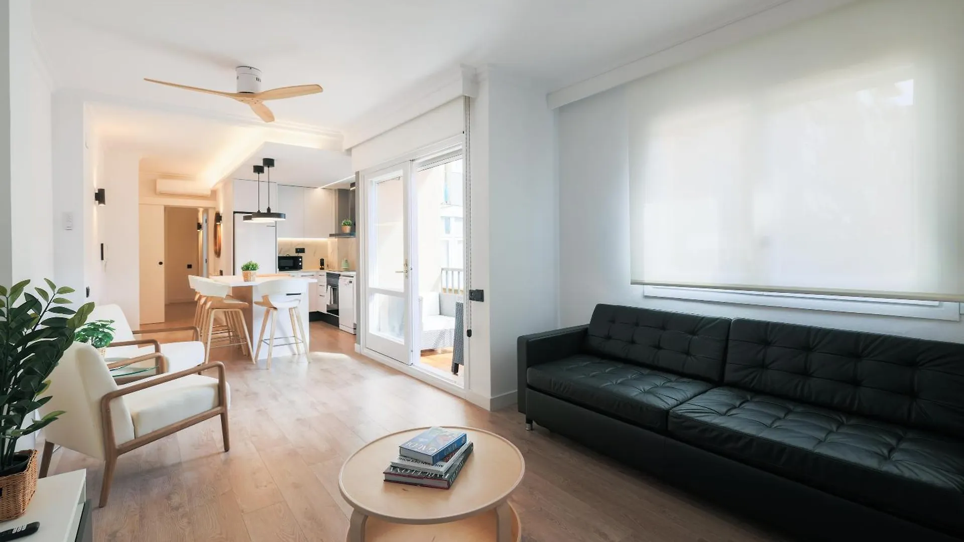 Stay U-Nique Apartments Villarroel II Barselona İspanya